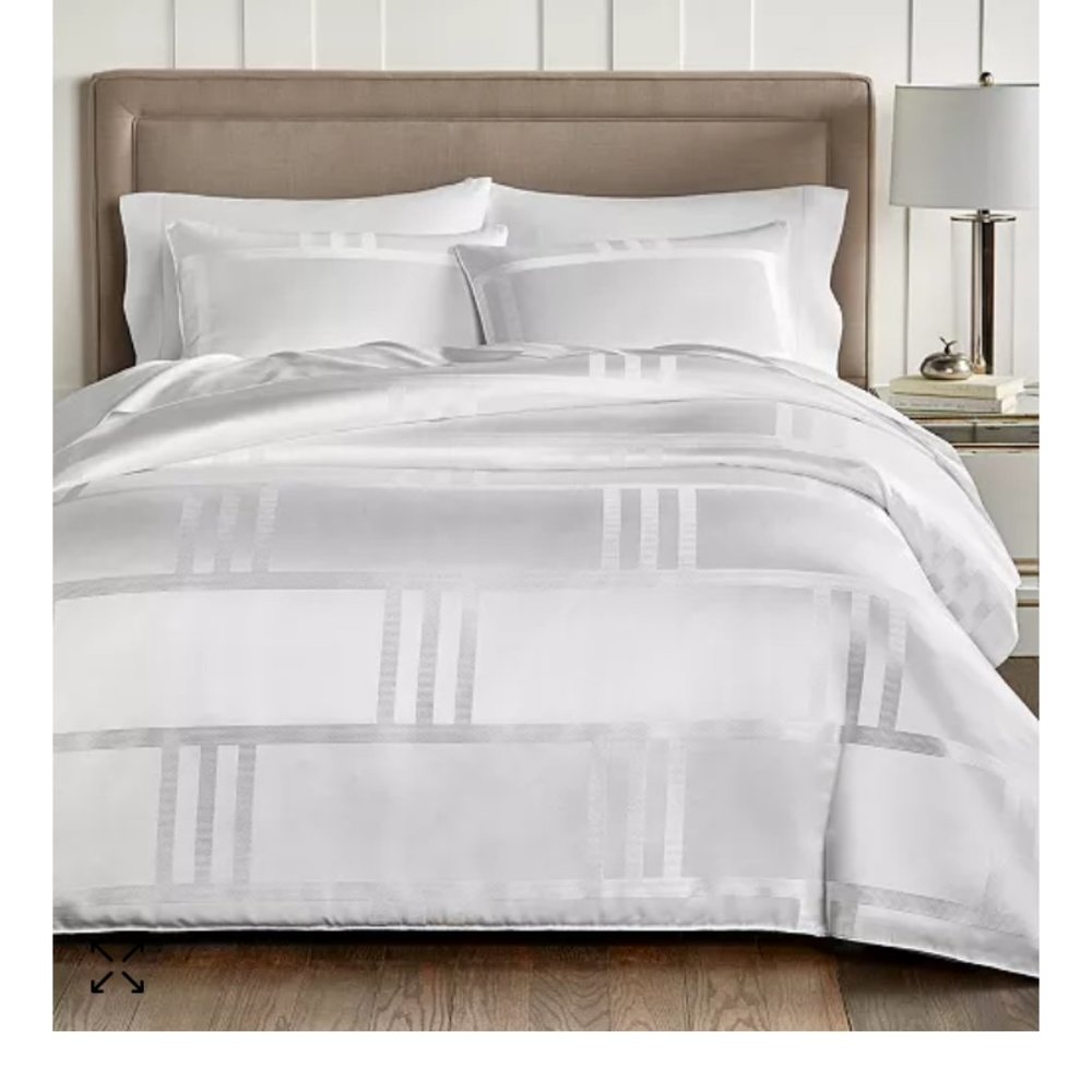 HOTEL COLLECTION  Comforter set